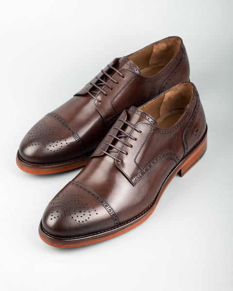 Chelia · blucher · marrón