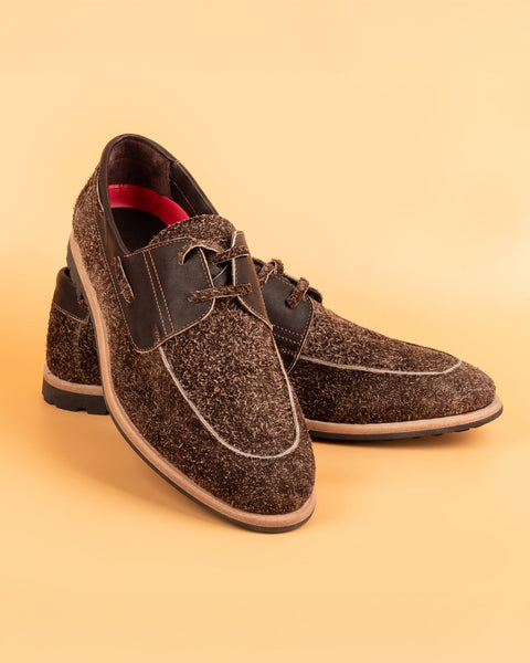 Everest · derby · marron