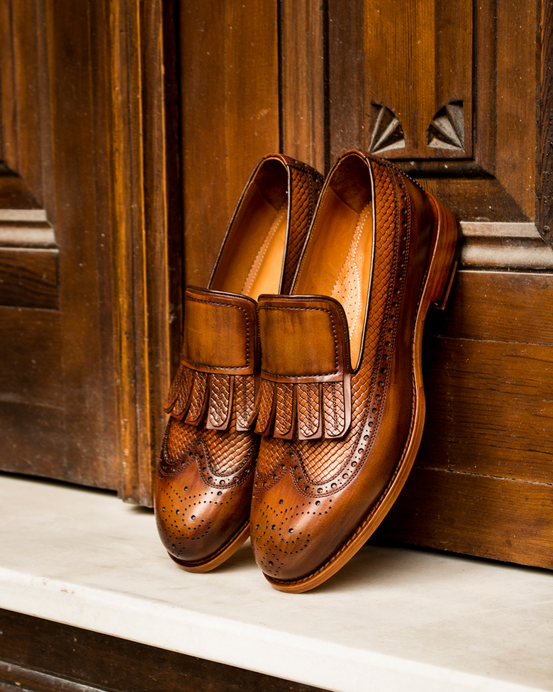 Athos · loafer · tan