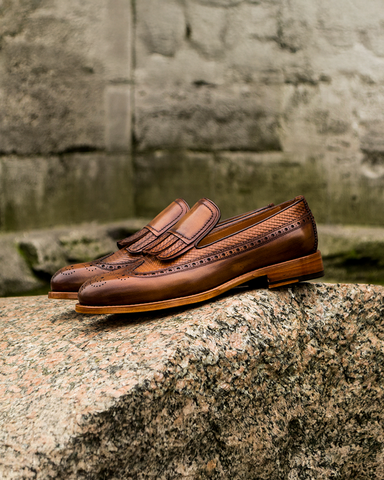 Athos · loafer · tan