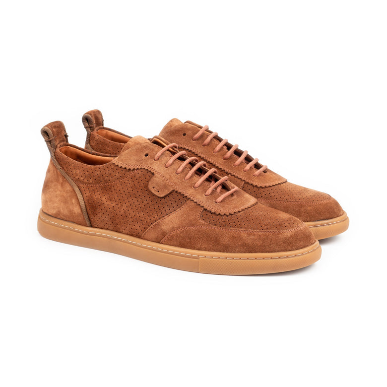 Betta · casual · clay