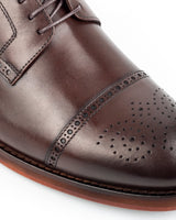 Chelia · derby · braun