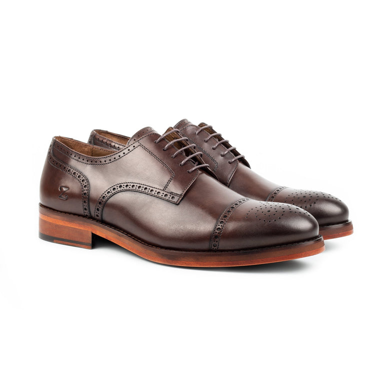 Chelia · derby · braun