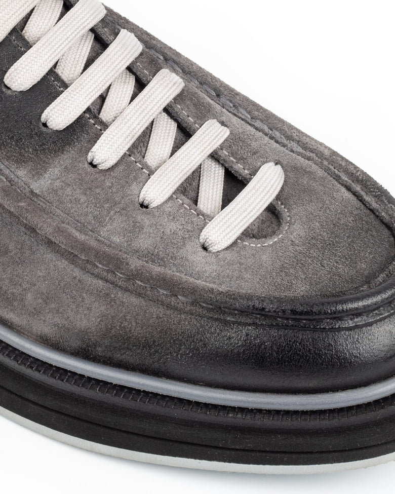 Chomo · casual · gray