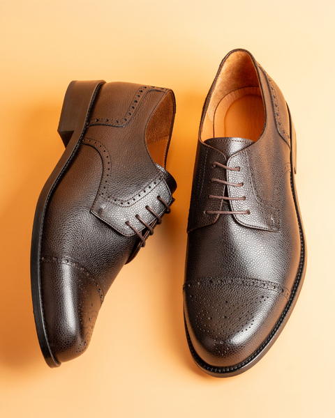 Gyala · blucher · marrón