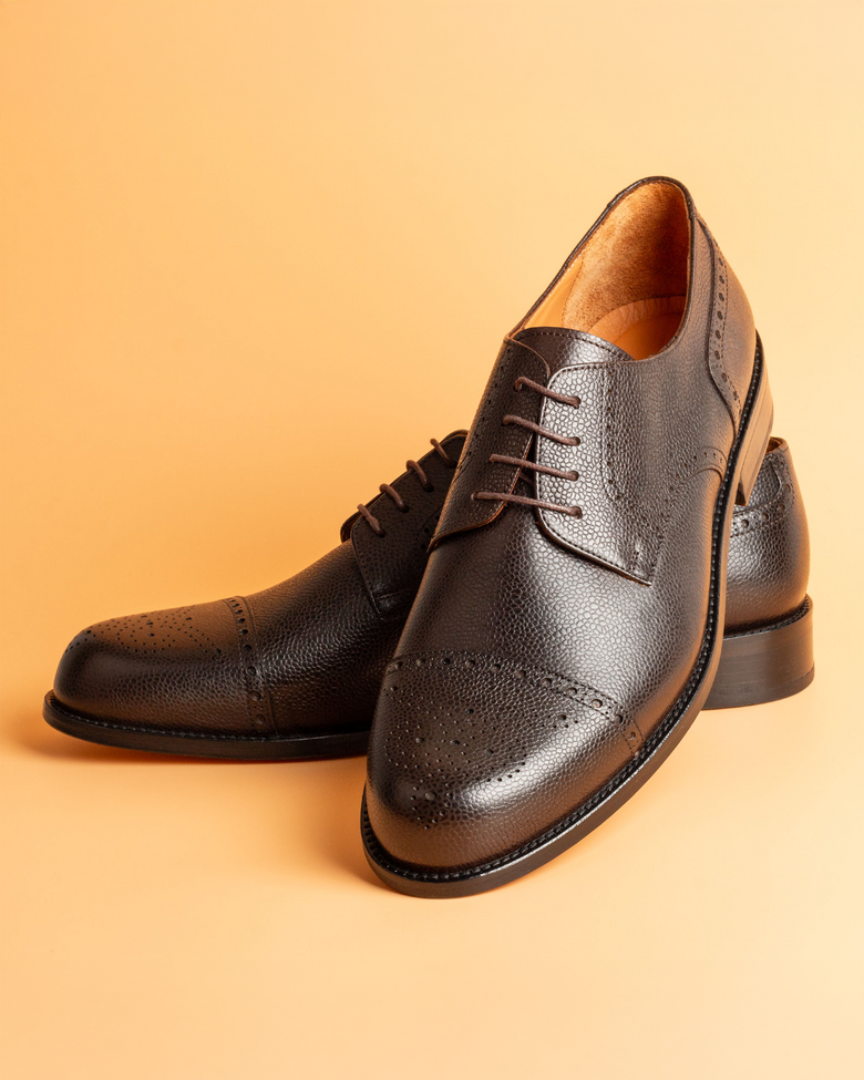 Gyala · derby · marron
