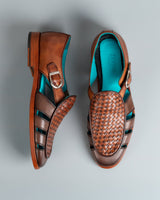 Kinabalu · sandalia · coñac y marrón