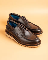 Kita · derby · brown