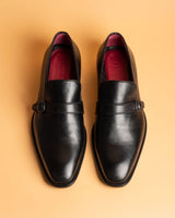 Lucania · zapato de hebilla · negro