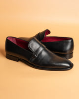 Lucania · zapato de hebilla · negro