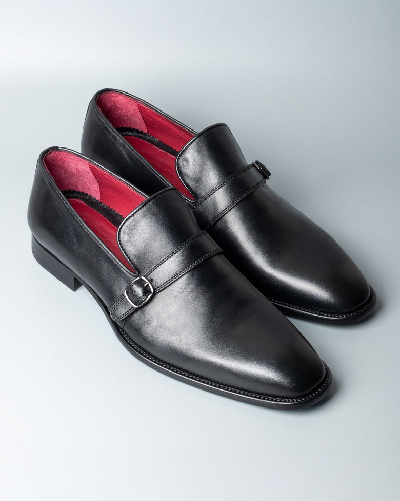 Lucania · zapato de hebilla · negro