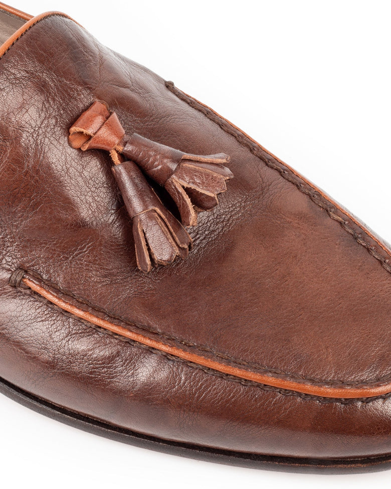Nevis · mocassin · marron