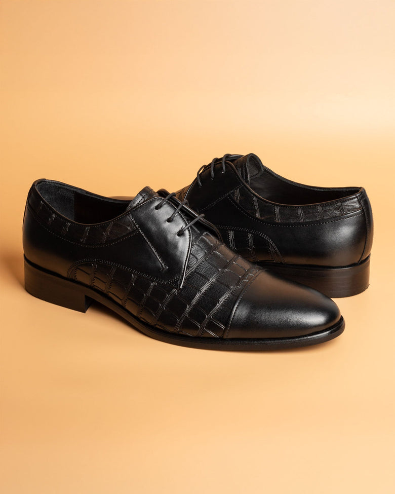 Parbat · derby · noir