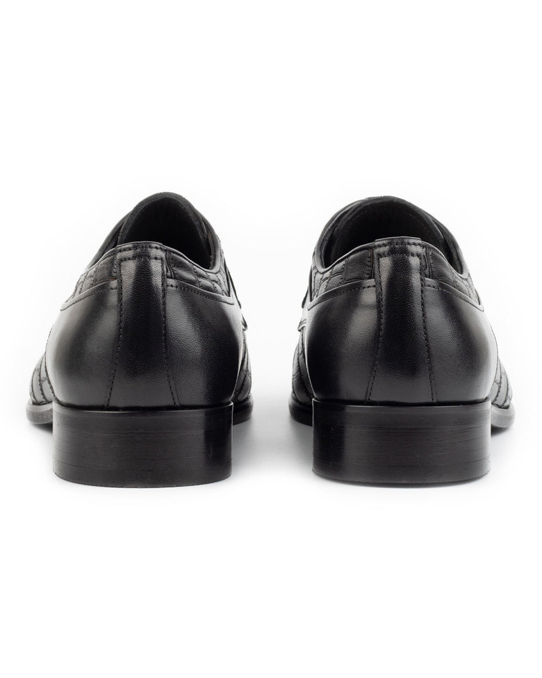 Parbat · derby · noir