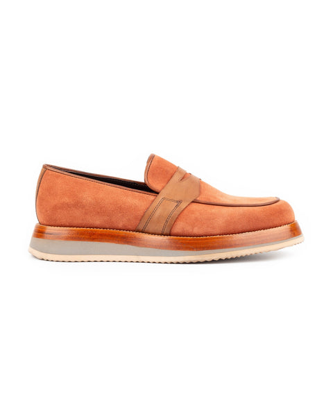 Suthep · mocassin · argile