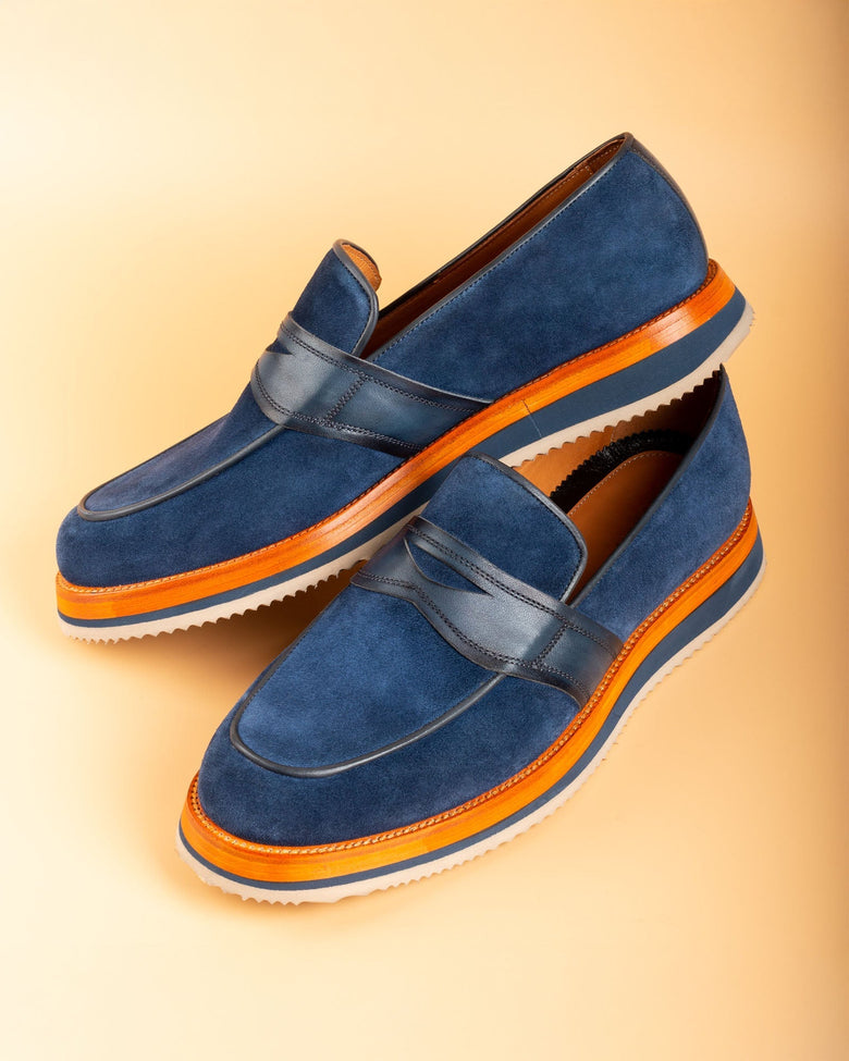 Suthep · mocassin · bleu marine