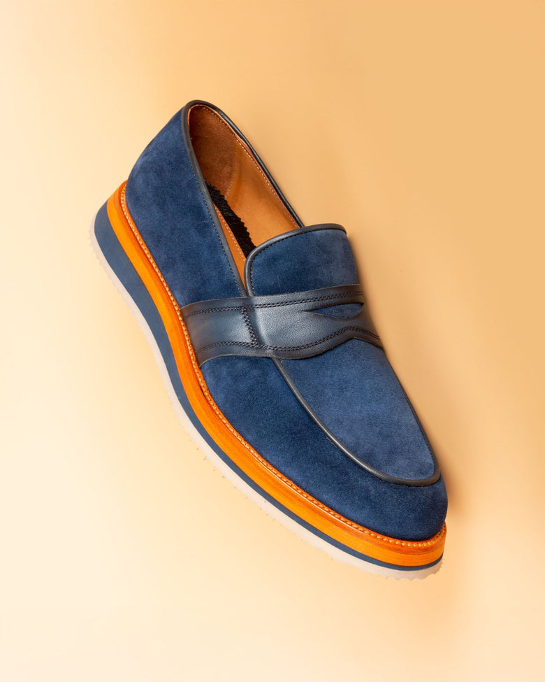 Suthep · mocassin · bleu marine