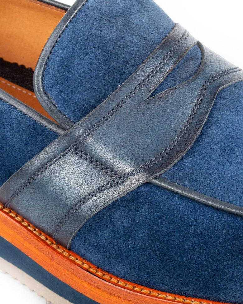 Suthep · mocassin · bleu marine