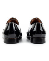 Victoria · oxford · black